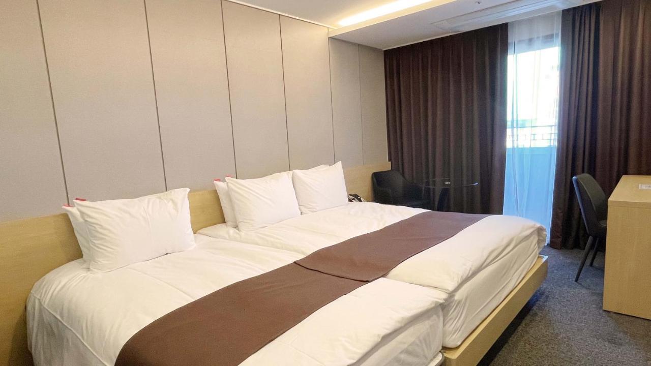 Jackson9S Hotel Чхунчхон Екстер'єр фото